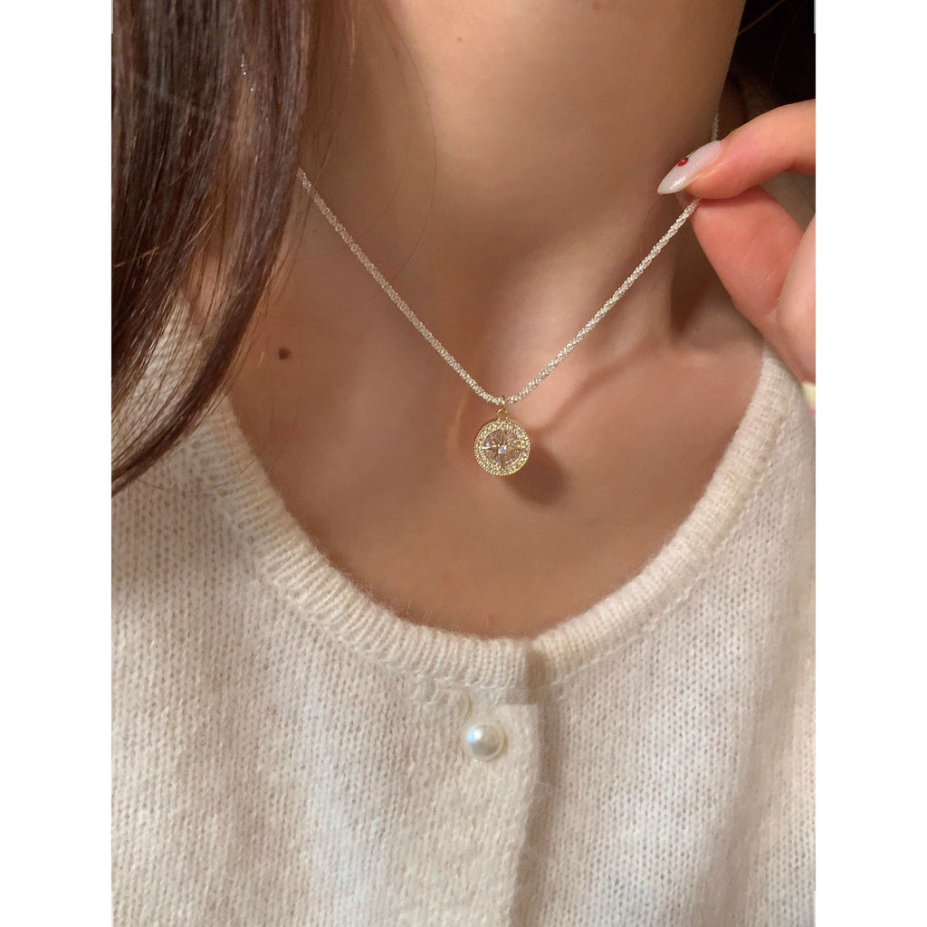 Niche High-end Six-pointed Star Starry Sky Necklace Women's Personality Versatile Design Pendant New Short Neck Chain