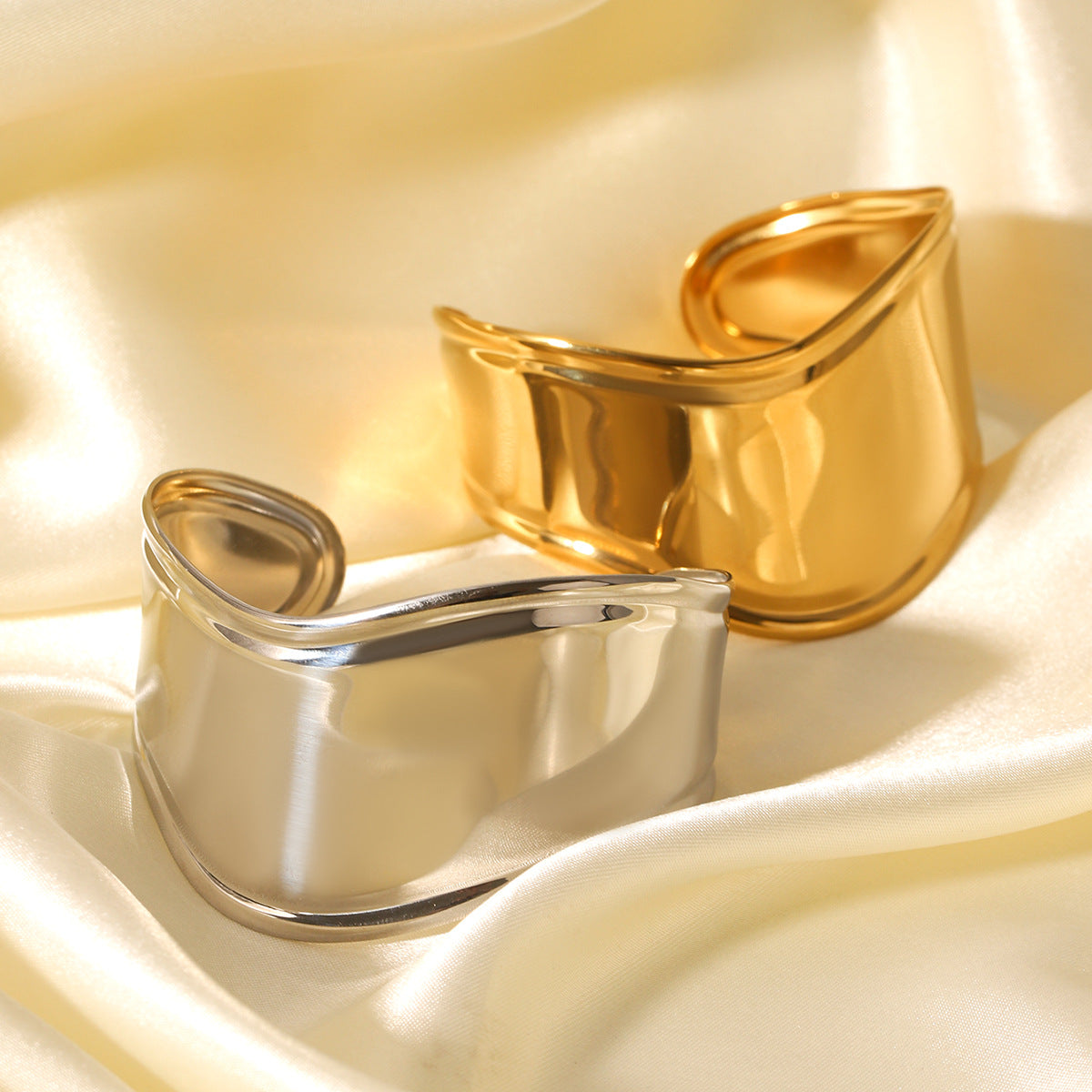 European And American Ins Style Stainless Steel Asymmetrical Glossy Open Bracelet Women's Accessible Luxury High-End Bracelet Titanium Steel Bracelet